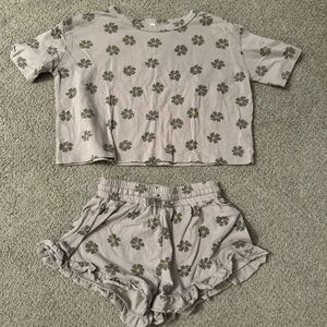 Rylee + Cru short sleeve and shorts with Daisy neutral pattern pajama set